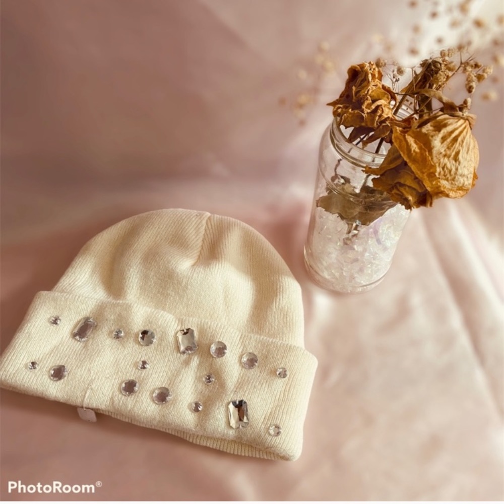 Beanie with gems